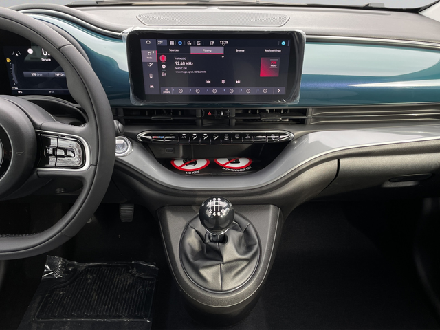 Fiat 500 TORINO 1.0 Hybrid Petrol 65 hp MT6 - автомобили, коли, обяви за нови и употребявани 11