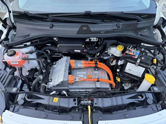 Fiat 500e FIAT 500el 70kW Action, 96 к.с - автомобили, коли, обяви за нови и употребявани 14