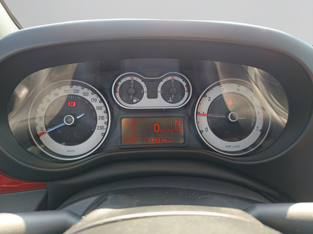 Fiat 500L - автомобили, коли, обяви за нови и употребявани 8