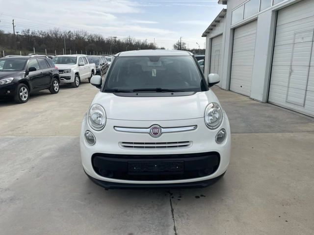 Fiat 500L 1.3M-jet * Navi* UNIKAT* - автомобили, коли, обяви за нови и употребявани 9