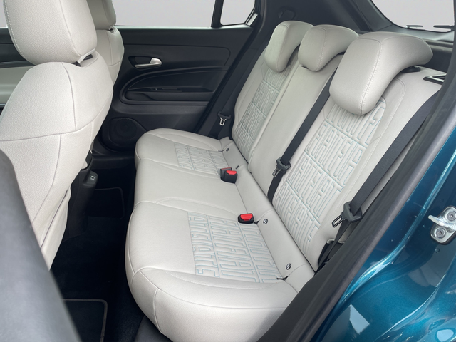 Fiat 600 LA PRIMA 1.2 145 hp MHEV 6DCT - автомобили, коли, обяви за нови и употребявани 13