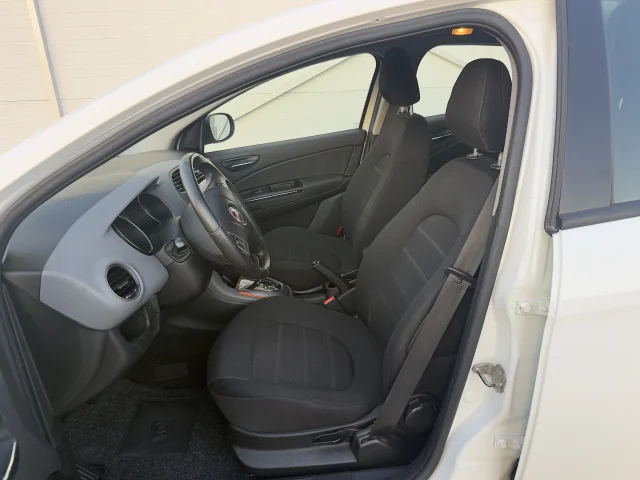 Fiat Bravo 1.6 Multijet (120 кс) Dualogic - автомобили, коли, обяви за нови и употребявани 8
