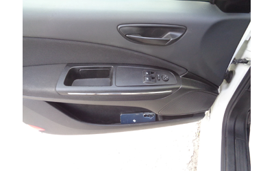 Fiat Bravo 1.6Mjet-90-ЛИЗИНГ - автомобили, коли, обяви за нови и употребявани 8