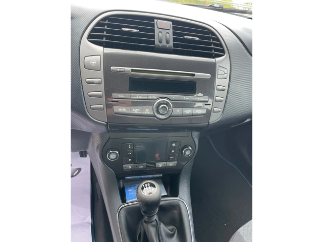 Fiat Bravo 1.6M-jet-105-ITALIA - автомобили, коли, обяви за нови и употребявани 12