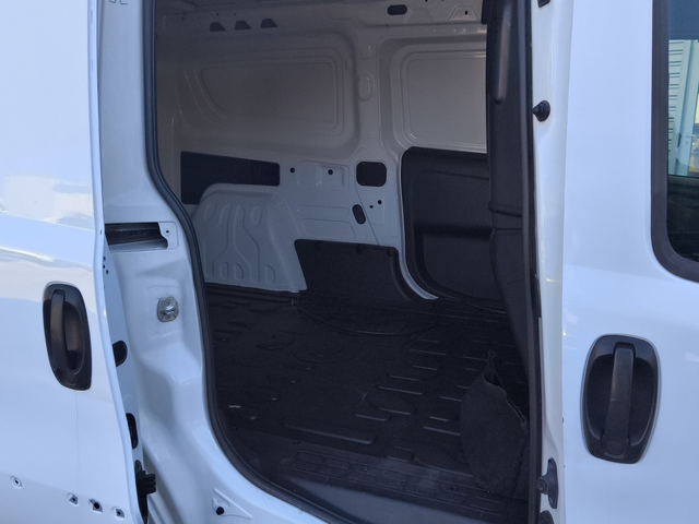 Fiat Doblo 1.6D 105hp BVM6 E6 - автомобили, коли, обяви за нови и употребявани 11