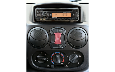 Fiat Doblo 1.9D 105hp - автомобили, коли, обяви за нови и употребявани 12