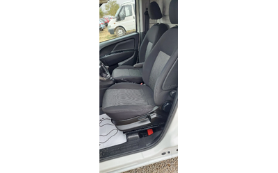 Fiat Doblo 1.6 JTD клима - автомобили, коли, обяви за нови и употребявани 7