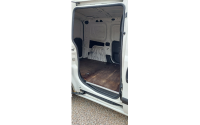 Fiat Doblo 1.6 JTD клима - автомобили, коли, обяви за нови и употребявани 9