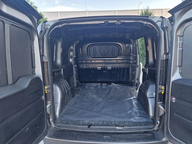 Fiat Doblo 1.6 M-jet.105 к.с. НАВИГАЦИЯ - автомобили, коли, обяви за нови и употребявани 3