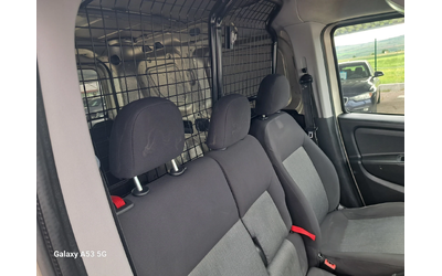 Fiat Doblo 1, 4 I + metan - автомобили, коли, обяви за нови и употребявани 13