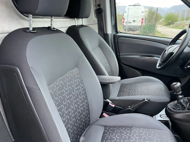 Fiat Doblo 1.4TI-METAN- - автомобили, коли, обяви за нови и употребявани 5