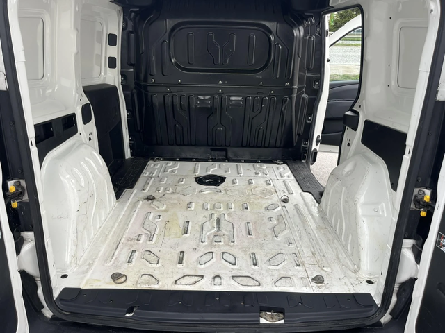 Fiat Doblo 1.4I 95кс EURO 6 КЛИМАТИК - автомобили, коли, обяви за нови и употребявани 11