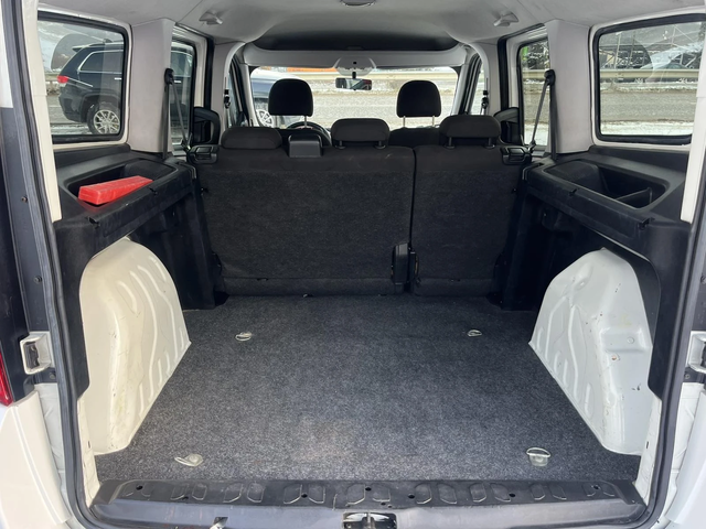 Fiat Doblo MAXI 1.6 M-JET EURO 5B 90кс AВТОМАТ ВНОС ИТАЛИЯ - автомобили, коли, обяви за нови и употребявани 14