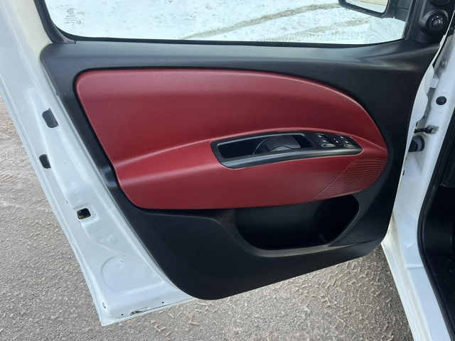 Fiat Doblo MAXI 1.6 M-JET EURO 5B 90кс AВТОМАТ ВНОС ИТАЛИЯ - автомобили, коли, обяви за нови и употребявани 6