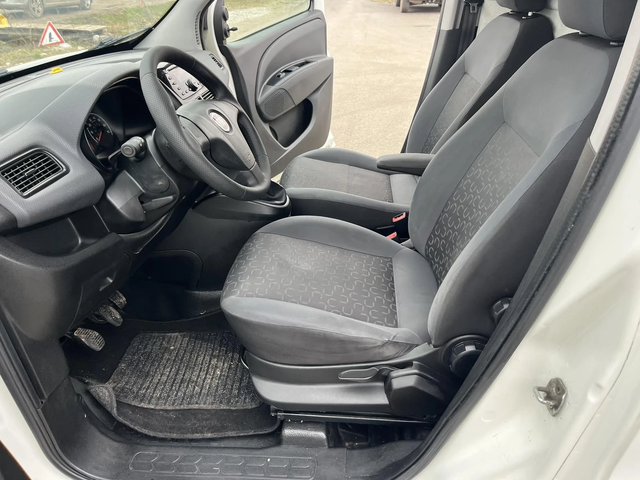 Fiat Doblo 1.3 M-JET 90кс EURO 5B КЛИМАТИК ВНОС ИТАЛИЯ - автомобили, коли, обяви за нови и употребявани 7