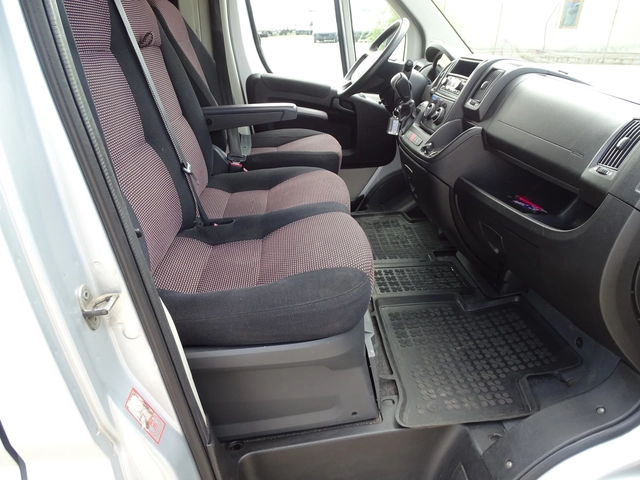Fiat Ducato 9 МЕСТА С  КЛИМАТИК - автомобили, коли, обяви за нови и употребявани 7