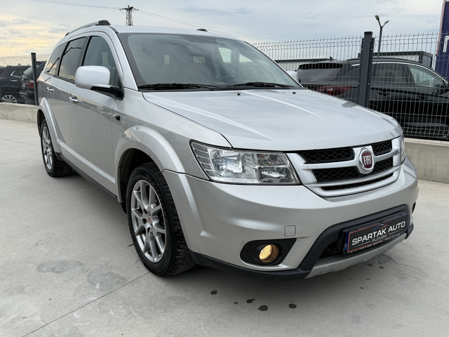 Fiat Freemont 2.0D* 2015г.* АВТОМАТИК* 4Х4* 6+1 Местен* ТОП СЪСТОЯНИЕ - автомобили, коли, обяви за нови и употребявани 2