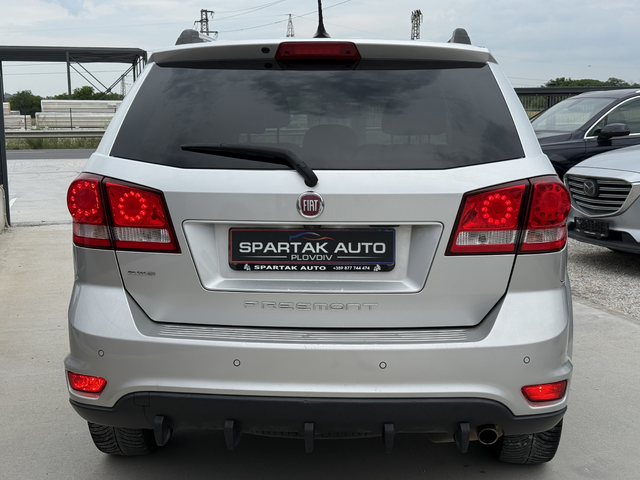Fiat Freemont 2.0D* 2015г.* АВТОМАТИК* 4Х4* 6+1 Местен* ТОП СЪСТОЯНИЕ - автомобили, коли, обяви за нови и употребявани 4