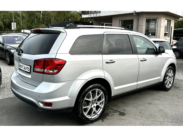 Fiat Freemont 2.0D 170HP 6+ 1 AWD CAM EURO5B - автомобили, коли, обяви за нови и употребявани 4