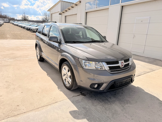 Fiat Freemont 2.0Mjet 140k.c* Navi* 7места* UNIKAT* - автомобили, коли, обяви за нови и употребявани 11