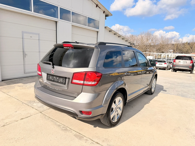 Fiat Freemont 2.0Mjet 140k.c* Navi* 7места* UNIKAT* - автомобили, коли, обяви за нови и употребявани 13
