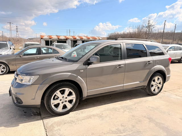 Fiat Freemont 2.0Mjet 140k.c* Navi* 7места* UNIKAT* - автомобили, коли, обяви за нови и употребявани 2