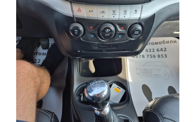 Fiat Freemont 2.0JTD - автомобили, коли, обяви за нови и употребявани 15