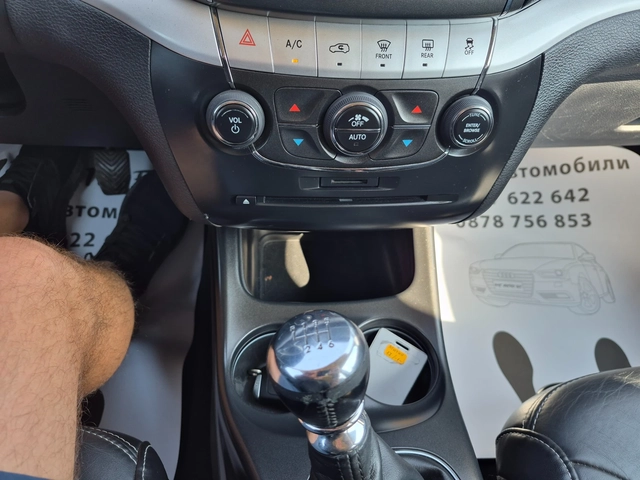 Fiat Freemont 2.0JTD - автомобили, коли, обяви за нови и употребявани 15
