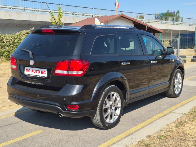 Fiat Freemont 2.0JTD - автомобили, коли, обяви за нови и употребявани 6