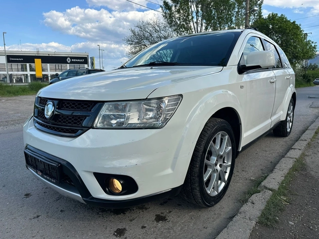 Fiat Freemont 2, 000Mjet EURO5 - автомобили, коли, обяви за нови и употребявани 3