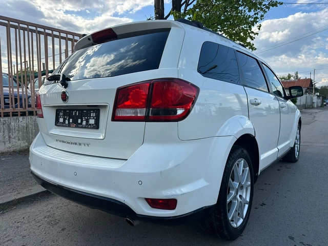 Fiat Freemont 2, 000Mjet EURO5 - автомобили, коли, обяви за нови и употребявани 6
