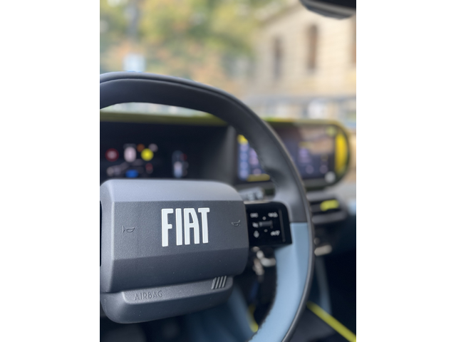 Fiat Grande Panda  LA PRIMA 1.2 Hybrid 48V Petrol 110 hp eDCT - автомобили, коли, обяви за нови и употребявани 8