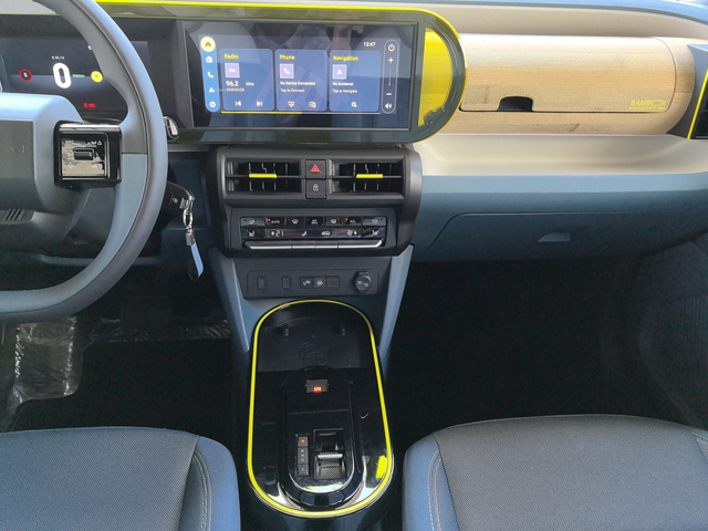 Fiat Grande Panda LA PRIMA BEV 44 kWh 83 kW 113 hp 320 - автомобили, коли, обяви за нови и употребявани 13