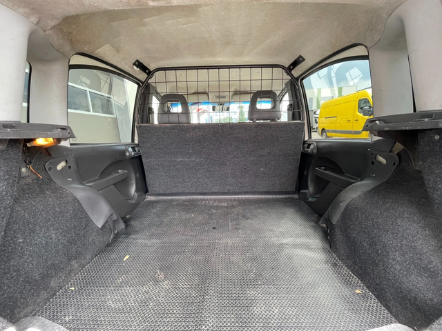 Fiat Panda N1 1+ 1 - автомобили, коли, обяви за нови и употребявани 10