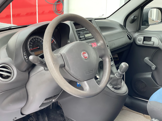Fiat Panda N1 - автомобили, коли, обяви за нови и употребявани 5