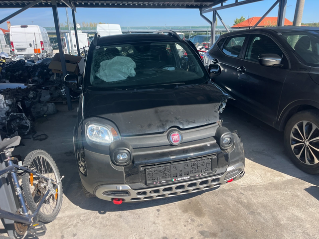 Fiat Panda 1.0Hybrid - автомобили, коли, обяви за нови и употребявани 1