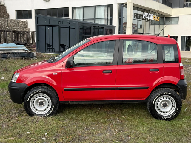 Fiat Panda 4x4 A/T гуми  81.000 km Реални Обслужен - автомобили, коли, обяви за нови и употребявани 2