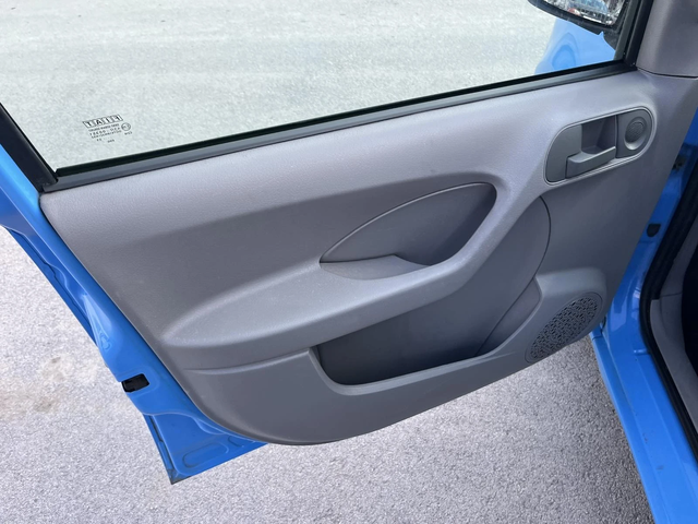 Fiat Panda 1.1I 54кс КЛИМАТИК - автомобили, коли, обяви за нови и употребявани 6