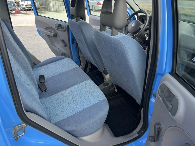 Fiat Panda 1.1I 54кс КЛИМАТИК - автомобили, коли, обяви за нови и употребявани 9