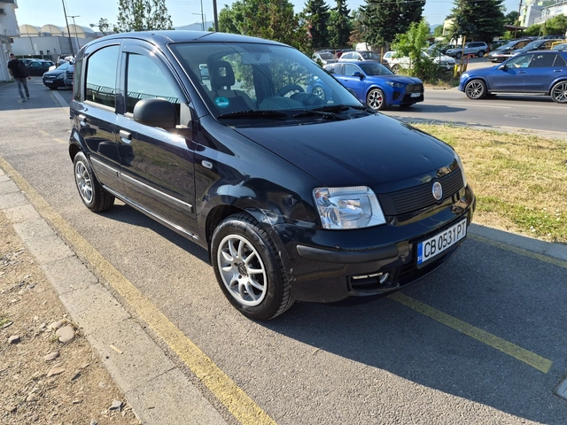 Fiat Panda 1.2i - автомобили, коли, обяви за нови и употребявани 2