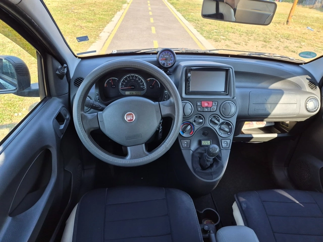 Fiat Panda 1.2i - автомобили, коли, обяви за нови и употребявани 8