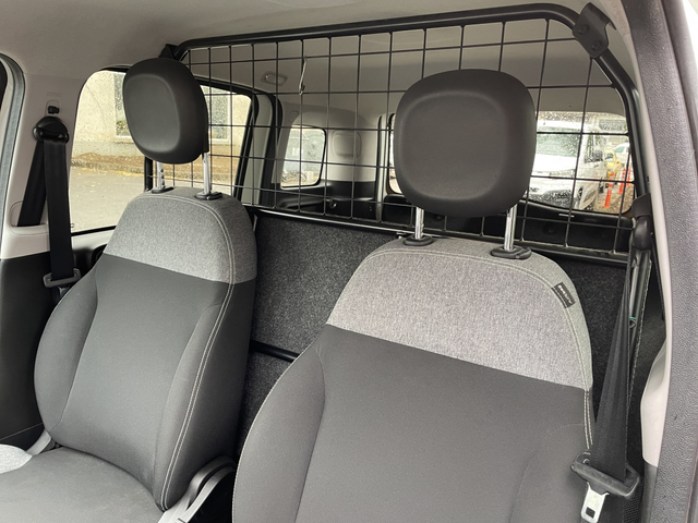 Fiat PANDA VAN 1+1 1.0 MHEV 70 hp N1 - автомобили, коли, обяви за нови и употребявани 8