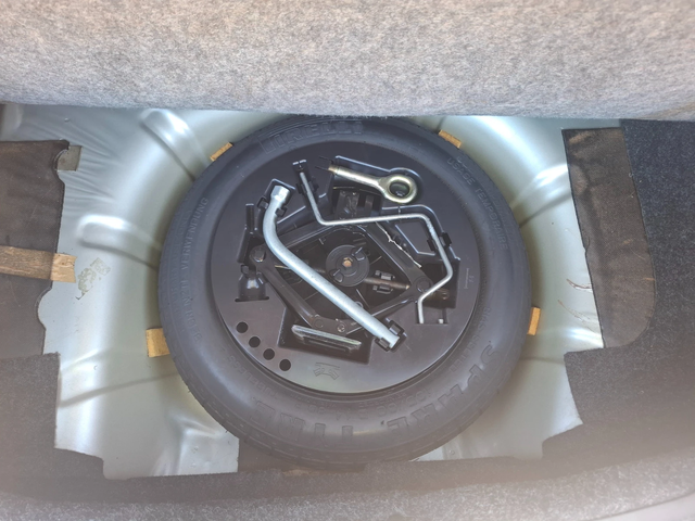 Fiat Punto 1.3multijet - автомобили, коли, обяви за нови и употребявани 11