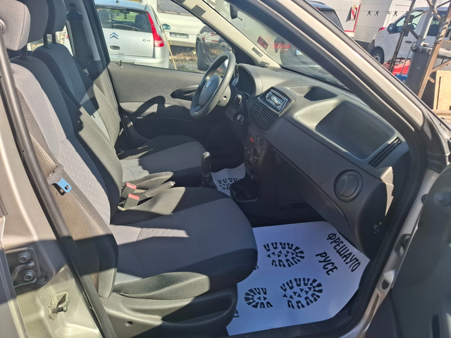 Fiat Punto 1.3multijet - автомобили, коли, обяви за нови и употребявани 9