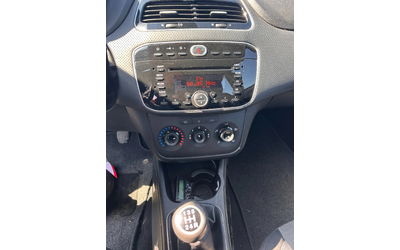 Fiat Punto 1.3MJET EURO 5 - автомобили, коли, обяви за нови и употребявани 11