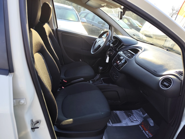 Fiat Punto 1.3mJTD* EURO5B* LED* 120000km! - автомобили, коли, обяви за нови и употребявани 10