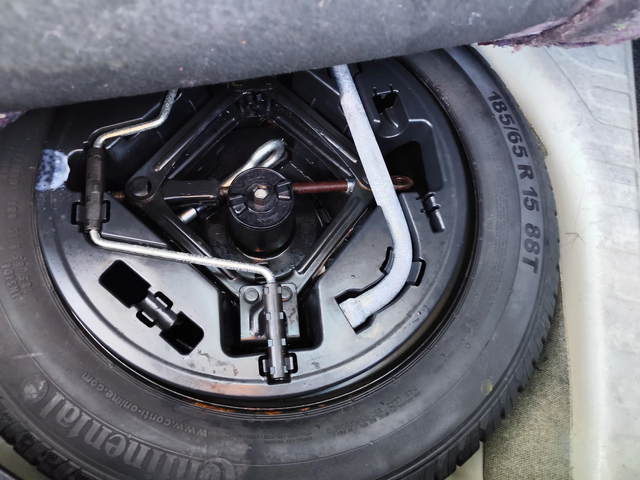 Fiat Punto 1.3mJTD* EURO5B* LED* 120000km! - автомобили, коли, обяви за нови и употребявани 11