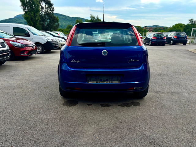 Fiat Punto - автомобили, коли, обяви за нови и употребявани 5