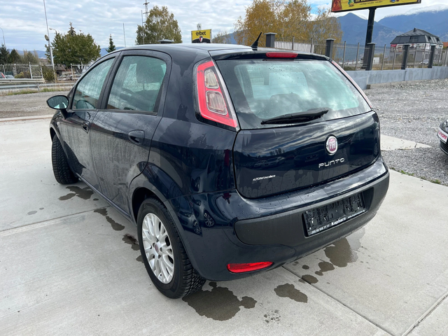 Fiat Punto 1.2i - автомобили, коли, обяви за нови и употребявани 3