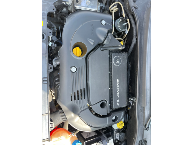 Fiat Punto 1.3M-jet-EVO-ITALIA - автомобили, коли, обяви за нови и употребявани 14